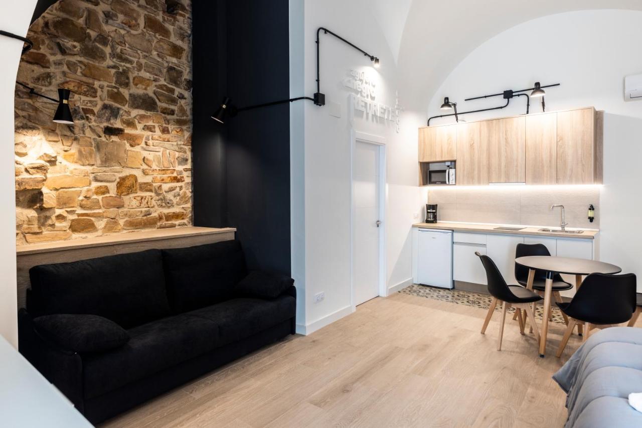 Apartamentos Turisticos De La Bernarda Caces エクステリア 写真