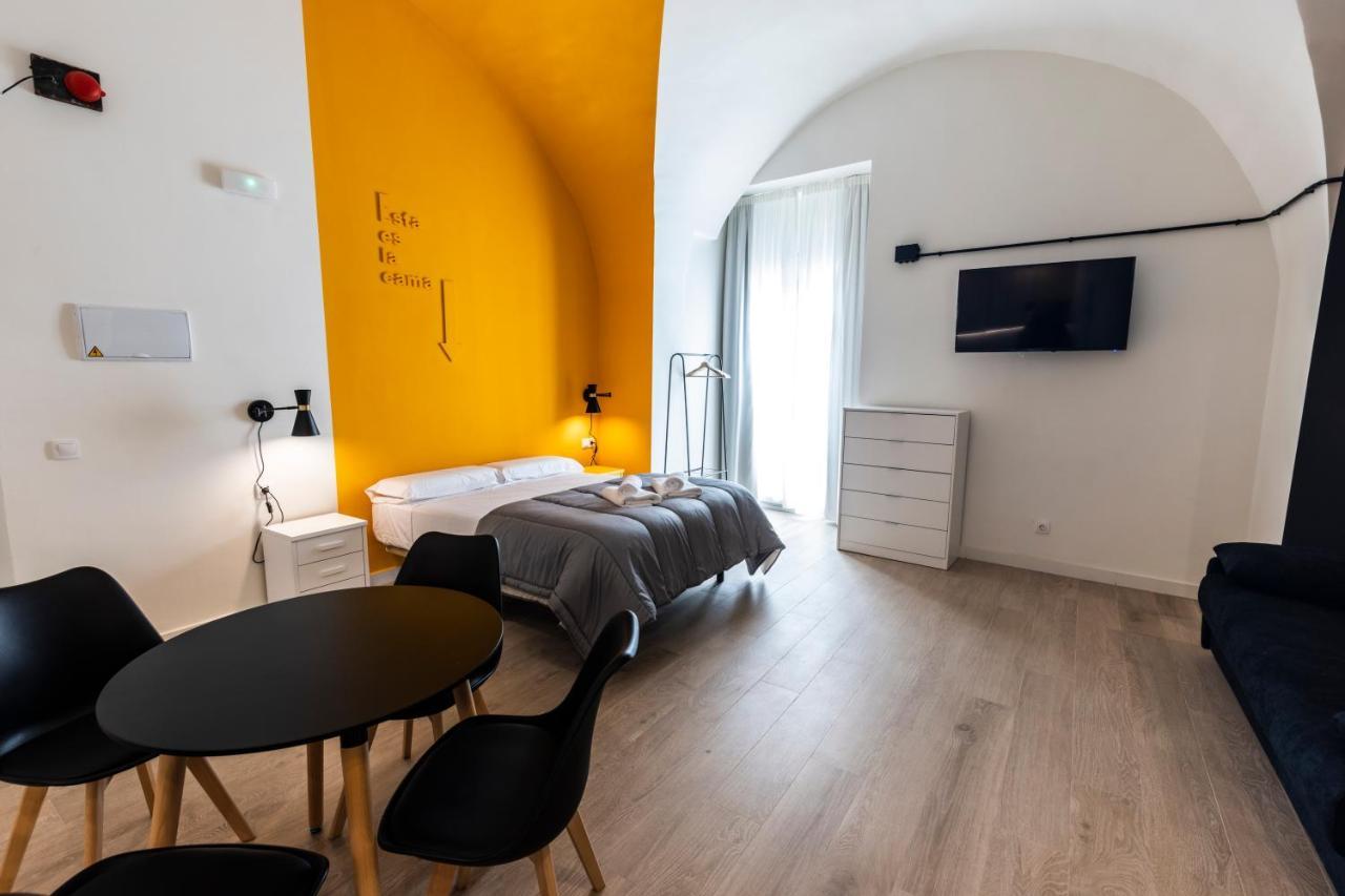 Apartamentos Turisticos De La Bernarda Caces エクステリア 写真