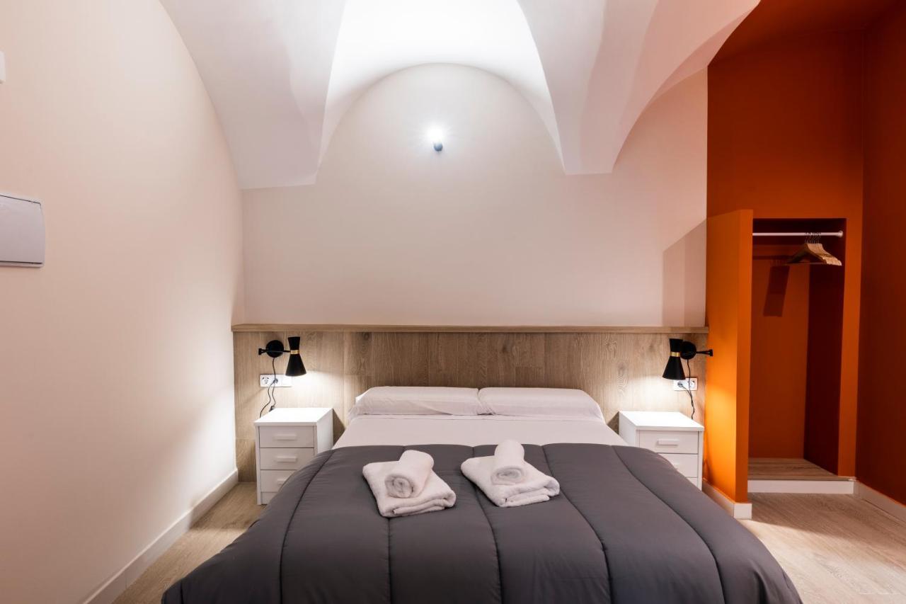 Apartamentos Turisticos De La Bernarda Caces エクステリア 写真
