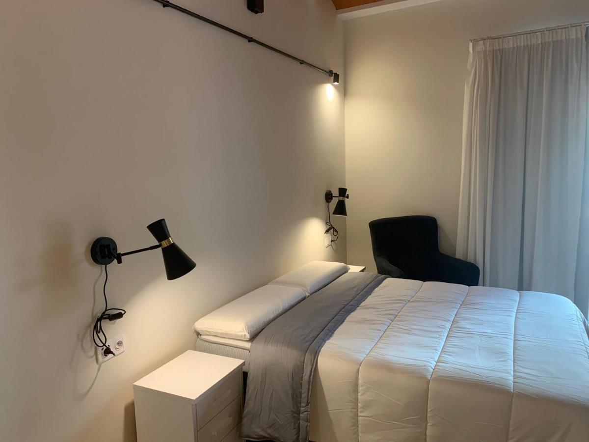 Apartamentos Turisticos De La Bernarda Caces エクステリア 写真