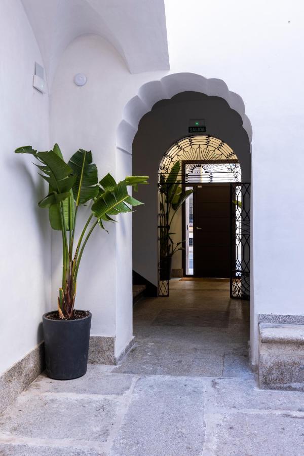 Apartamentos Turisticos De La Bernarda Caces エクステリア 写真