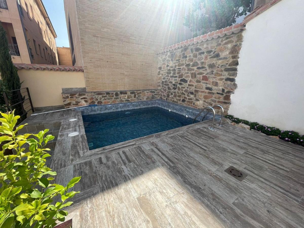 Apartamentos Turisticos De La Bernarda Caces エクステリア 写真